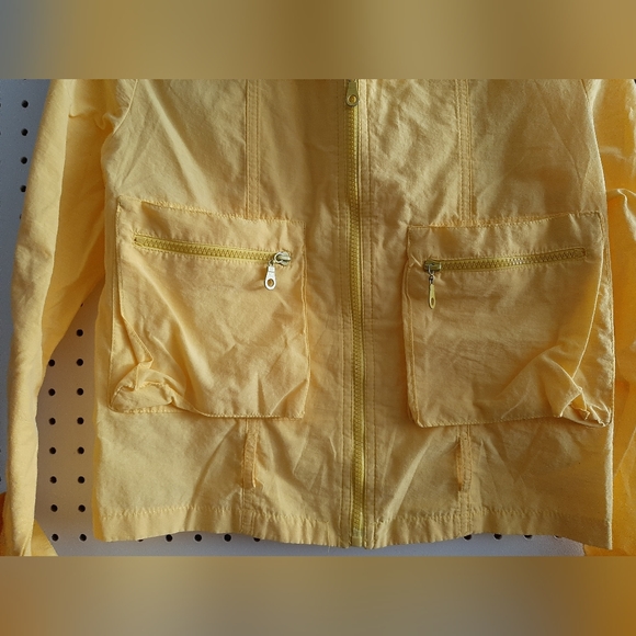 * P and T Lightweight Jacket - Picture 2 of 4